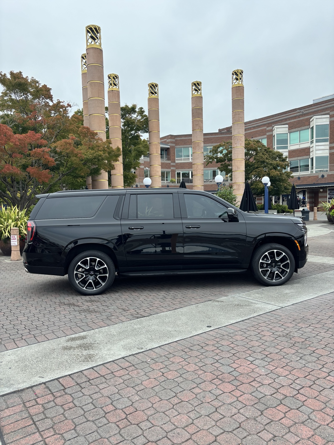 Black luxury SUV in the Seattle area